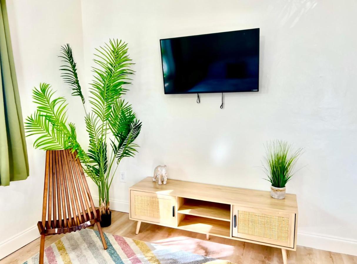 Enchanting Cozy Apartment 10 Min Away From Airport, Calle 8, Brickell, Coral Gables, The Beach And More! ميامي المظهر الخارجي الصورة